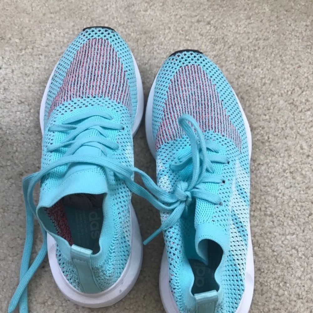 Adidas swift run